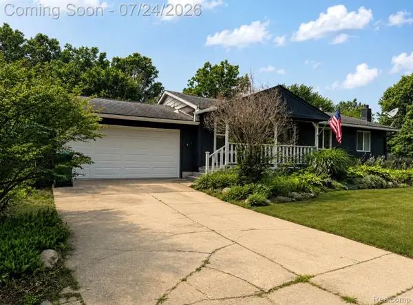 12320 N Holly Road, Holly, MI 48442
