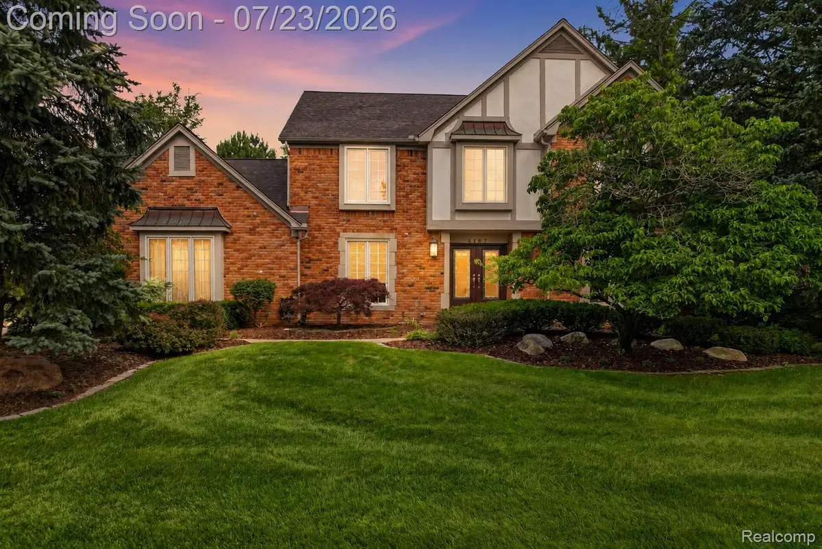 4187 Penrose Drive, Troy, MI 48098 - #1