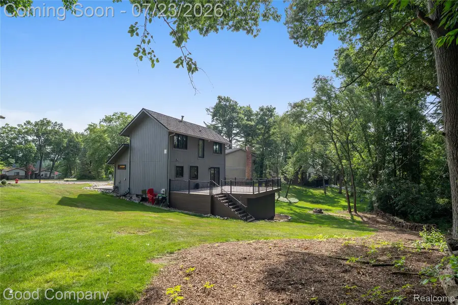 2783 Angelus Circle, Waterford, MI 48329 - #2