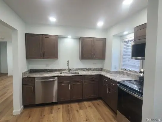 405 W Russell Road, Tecumseh, MI 49286 - #3