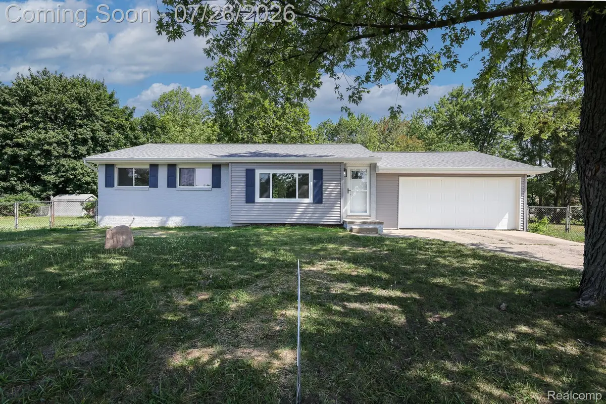 5147 N Paro Drive, Flint, MI 48506 - #1