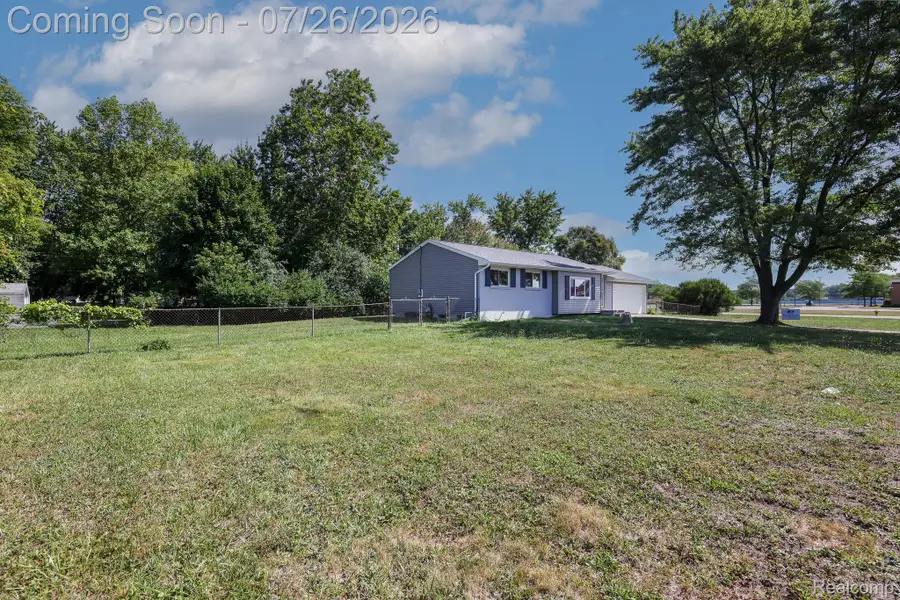 5147 N Paro Drive, Flint, MI 48506 - #3
