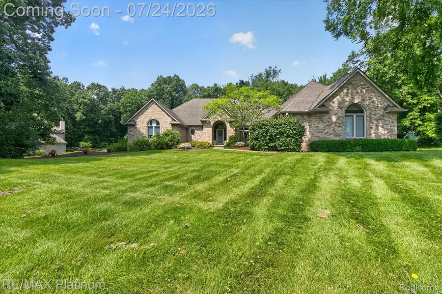 5264 Pinewood Drive, Brighton, MI 48116 - #3