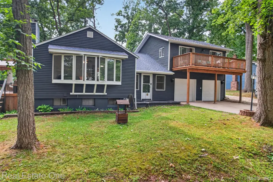 2093 Webster Park Drive, Howell, MI 48843 - #2