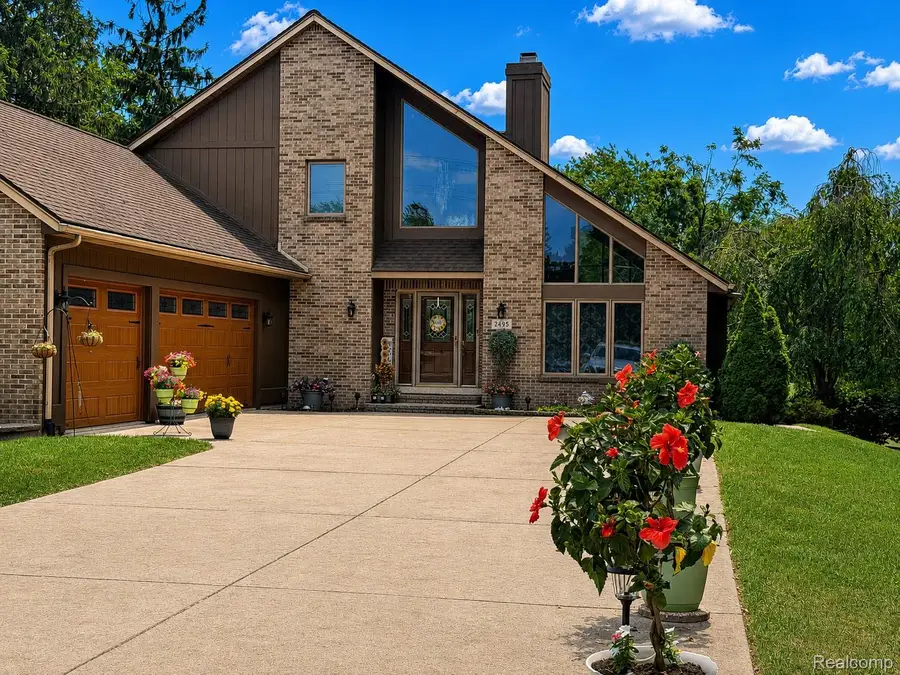 2495 N Custer Road N, Monroe, MI 48162 - #2