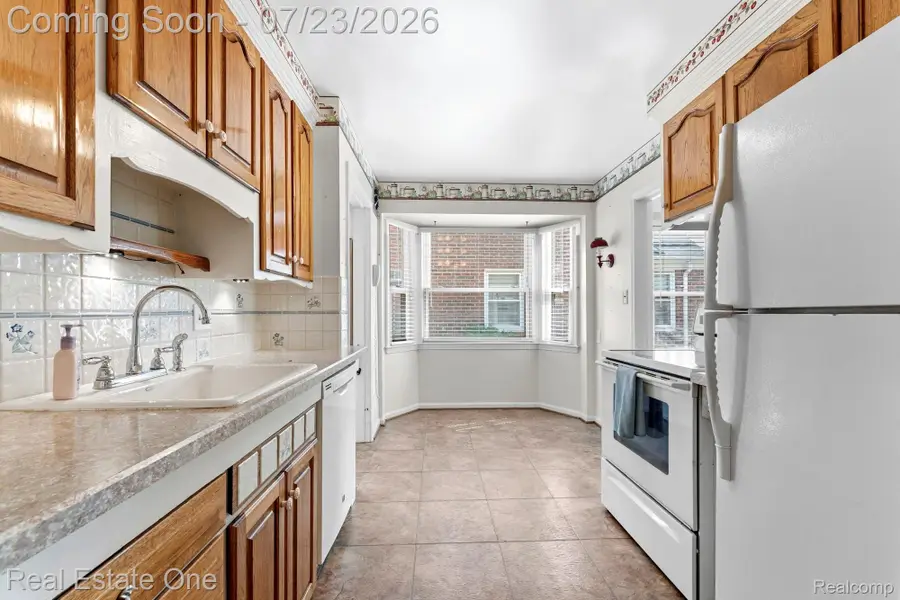 410 Nightingale Street, Dearborn, MI 48128 - #3