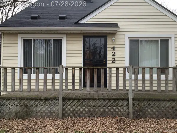 422 W Elza Avenue, HazelPark, MI 48030