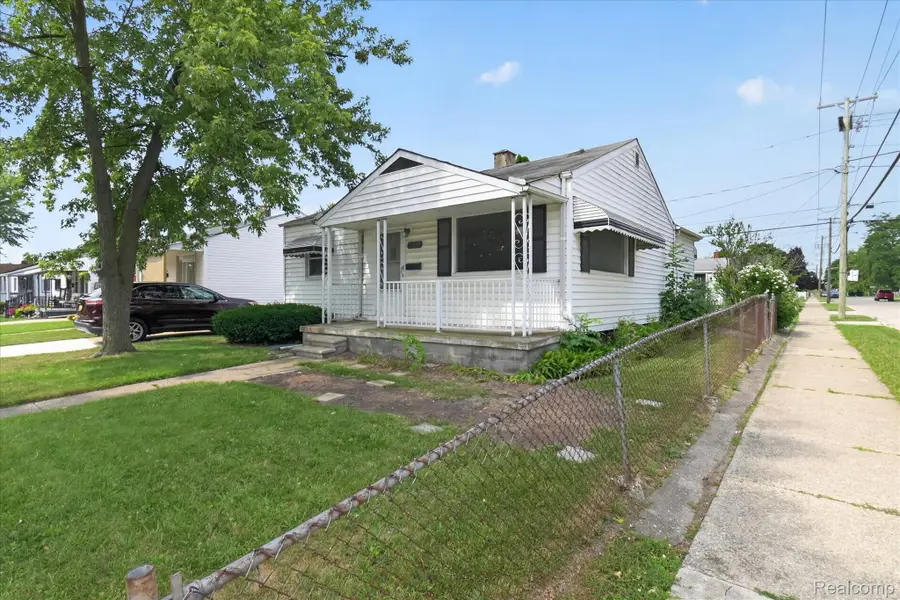 3504 18th Street, Wyandotte, MI 48192 - #2