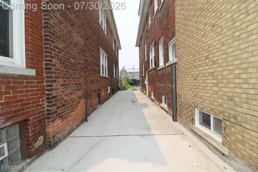 2418 Calvert Street, Detroit, MI 48206 - #3