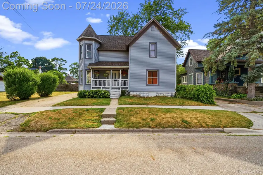 205 N Mackinaw Street, Durand, MI 48429 - #2