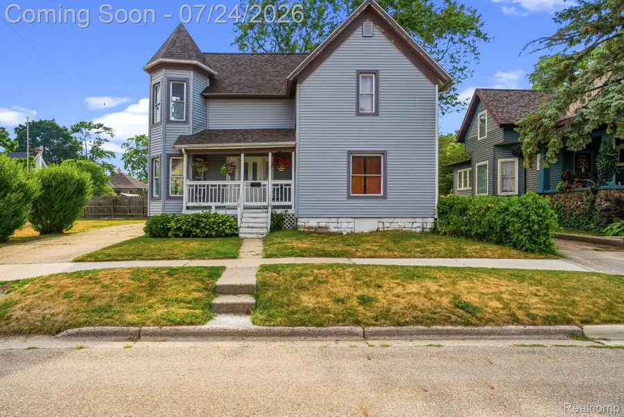 205 N Mackinaw Street, Durand, MI 48429 - #3