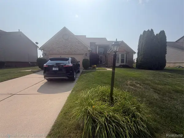 6390 Briarcliff Drive, Belleville, MI 48111