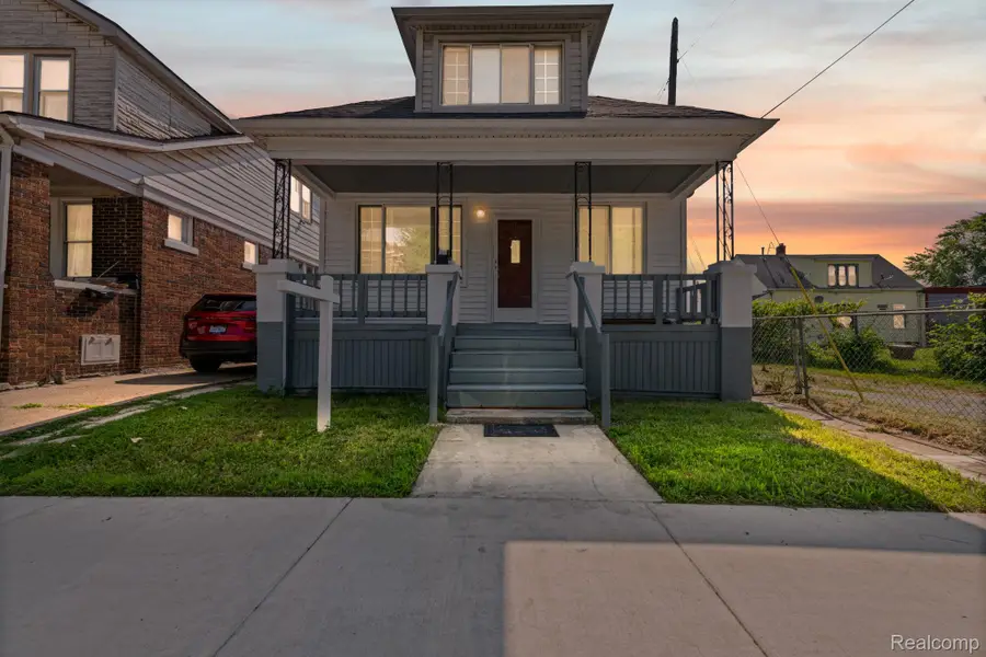 12826 Bloom Street, Hamtramck, MI 48212 - #2