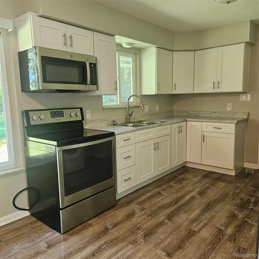 2931/2935 Spring Hill Drive, Howell, MI 48843 - #2