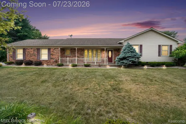 1872 Sherlynn Drive, Brighton, MI 48114