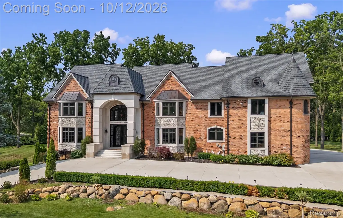 221 Charing Cross Court, Bloomfield Hills, MI 48304 - #1