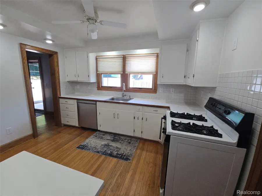1526 W Houstonia Avenue, Royal Oak, MI 48073 - #3