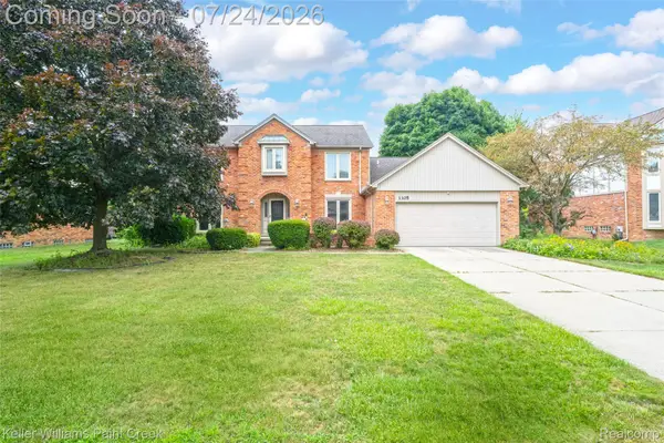 1105 Byron Drive, Troy, MI 48098