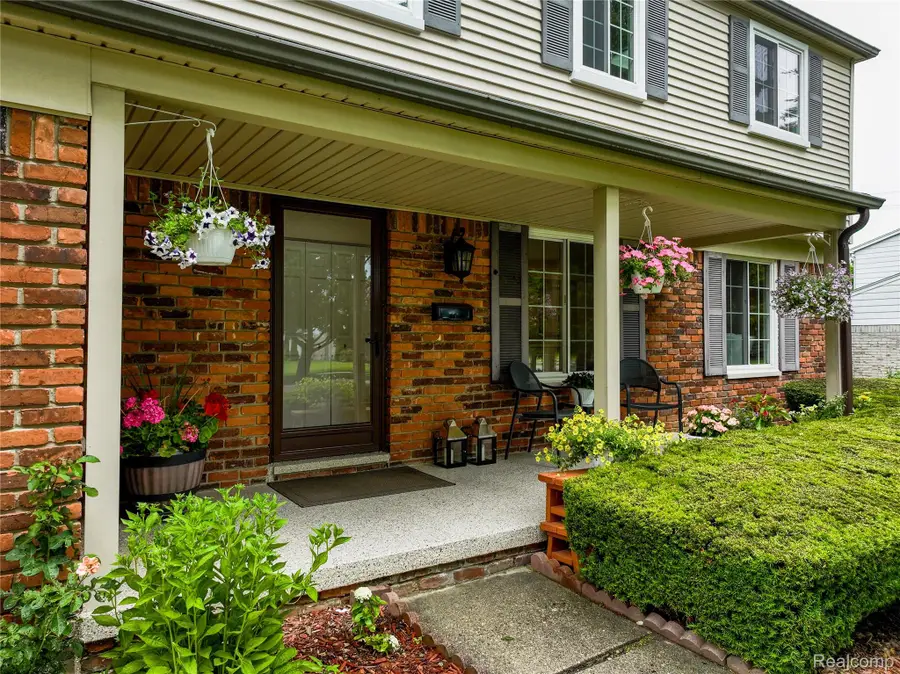 2032 Kristin Drive, Troy, MI 48084 - #2