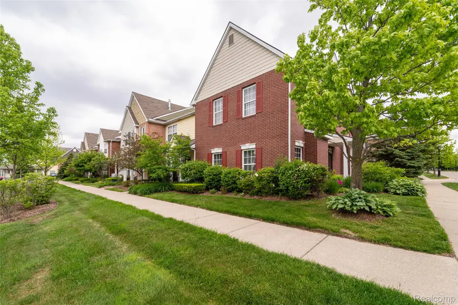 29987 Marigold Drive, Southfield, MI 48076 - #2