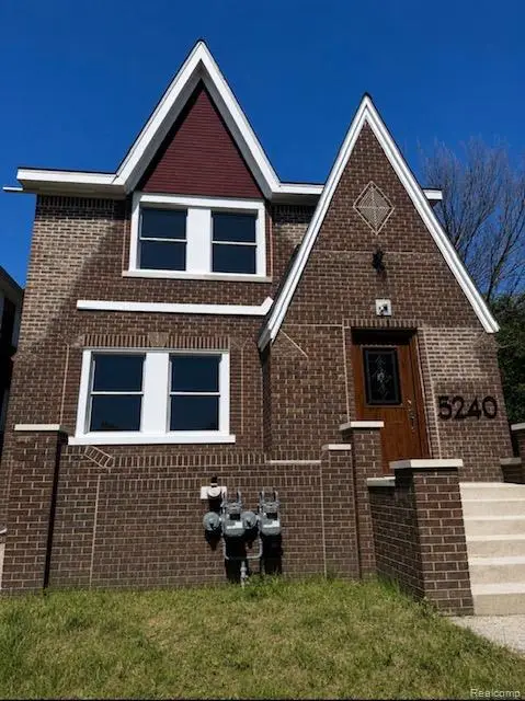 5240 Newport Street, Detroit, MI 48213