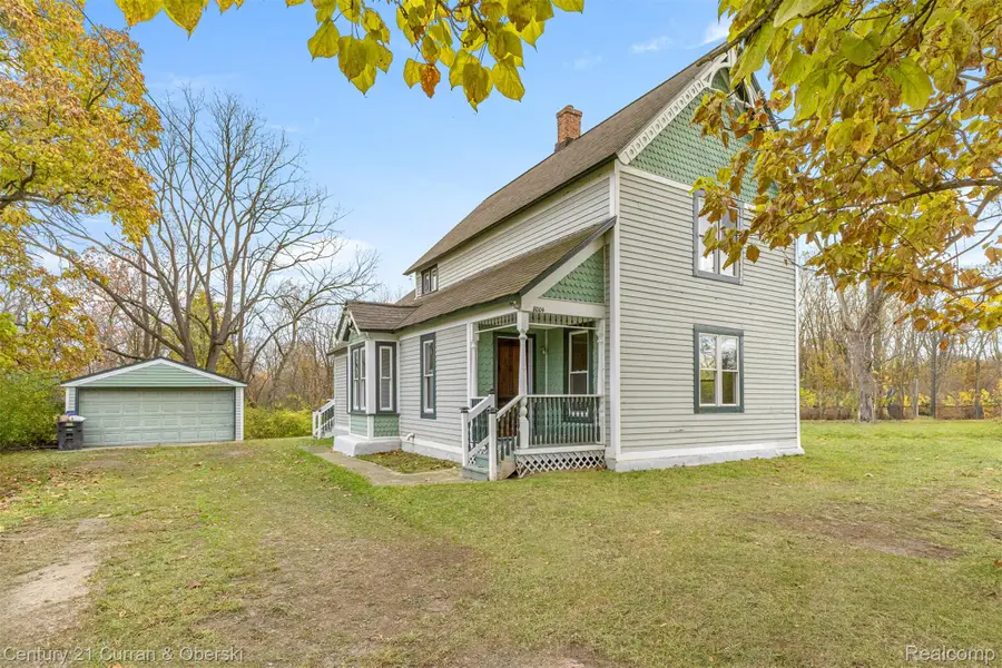 8004 N Farmington Road, Westland, MI 48185 - #2