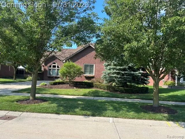 18987 Pine Lane, Macomb, MI 48042 - #2