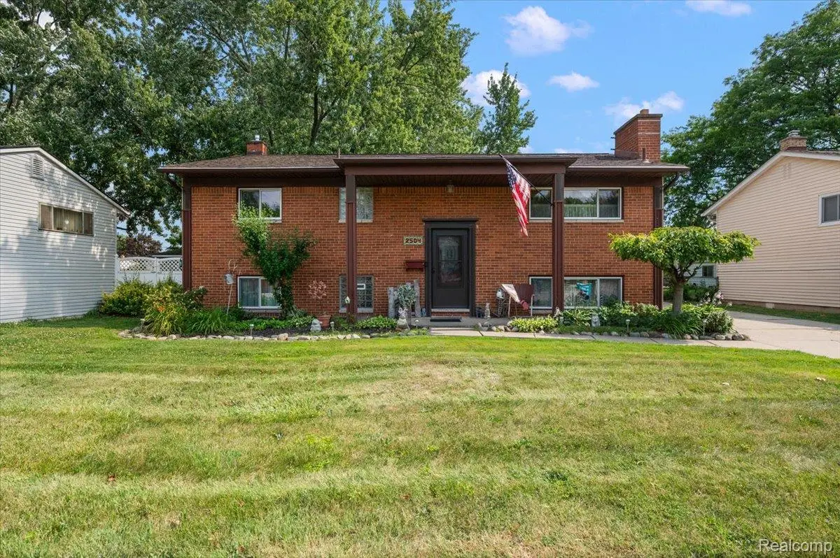 2504 Koper Drive, Sterling Heights, MI 48310 - #1