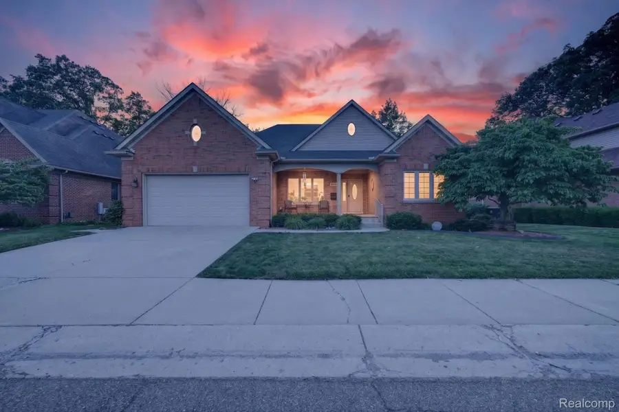 4584 Dolores Drive, Trenton, MI 48183 - #2