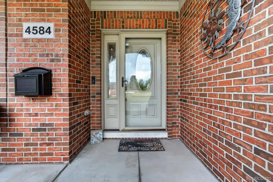 4584 Dolores Drive, Trenton, MI 48183 - #3
