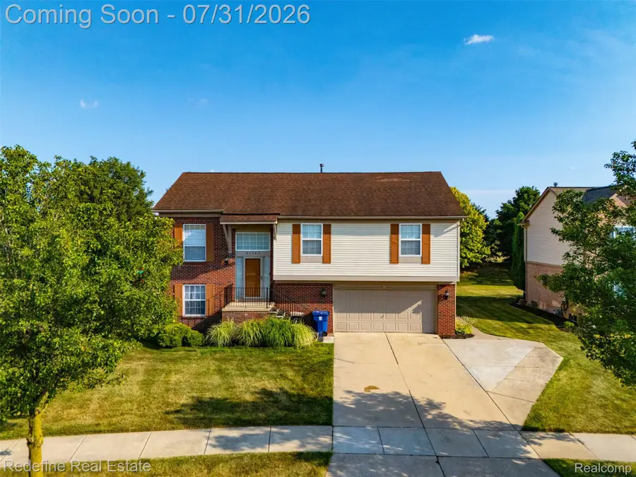 45543 Michael Court, Canton, MI 48188 - #2