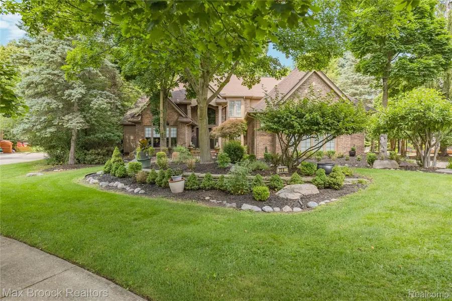 7398 Autumn Hill Drive, West Bloomfield, MI 48323 - #3