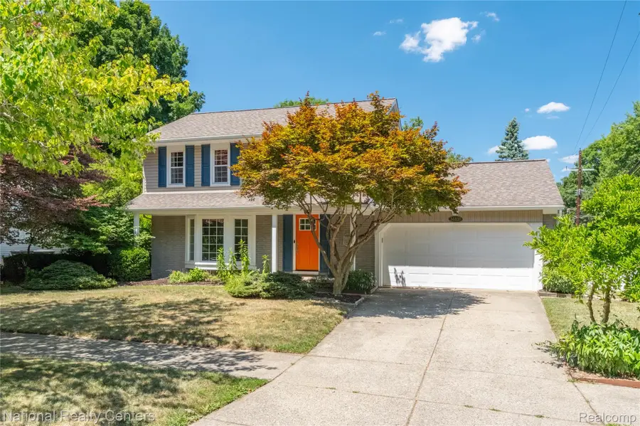 34838 Perth Street, Livonia, MI 48154 - #3