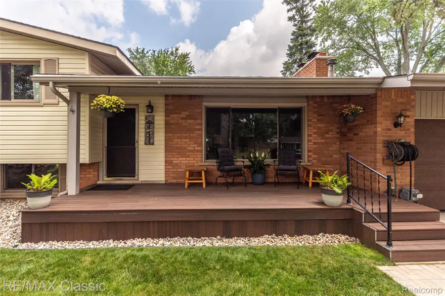 42150 Lakeland Court, Plymouth, MI 48170 - #2