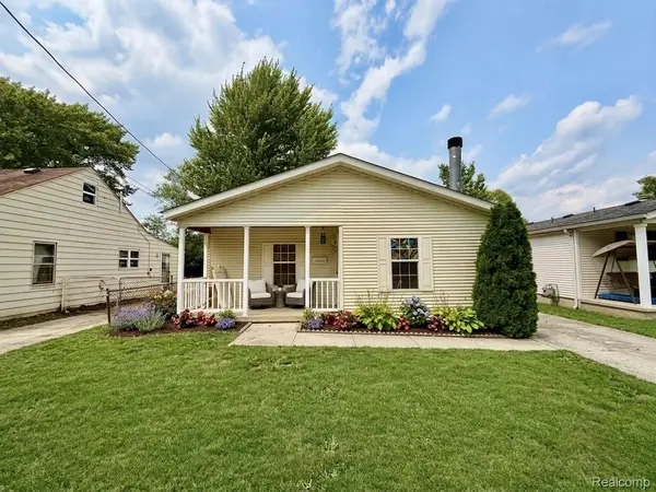 25660 Currier Street, DearbornHeights, MI 48125