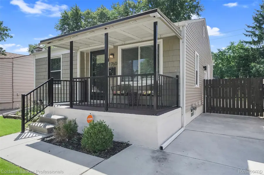 1760 E Hazelhurst Street, Ferndale, MI 48220 - #2