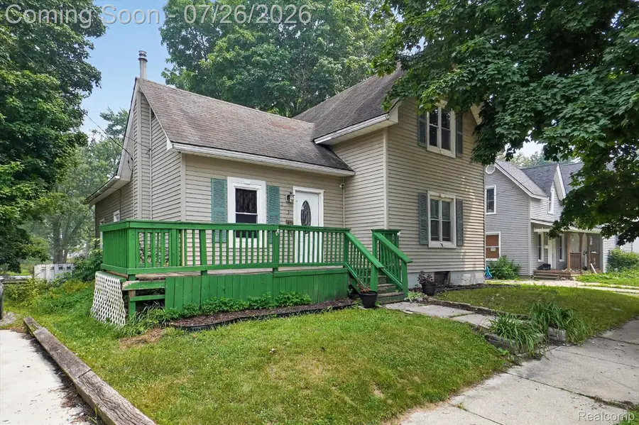 203 Grant Street, Holly, MI 48442 - #2