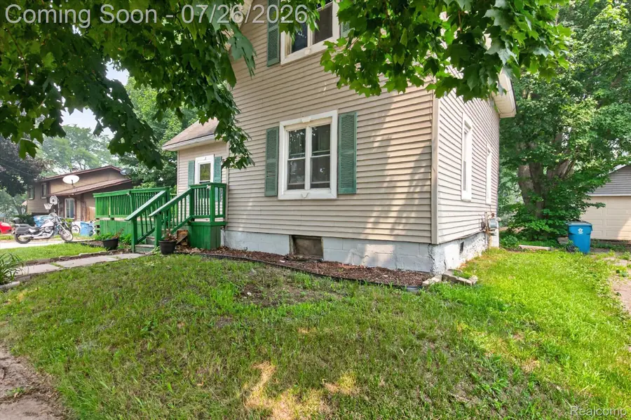203 Grant Street, Holly, MI 48442 - #3