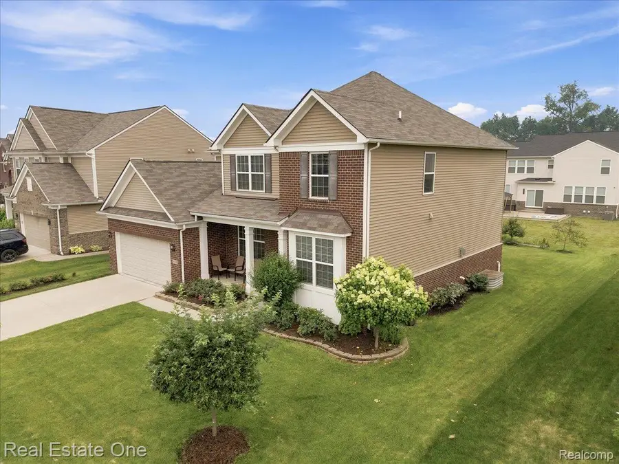16345 Chloe Street, Macomb, MI 48044 - #2