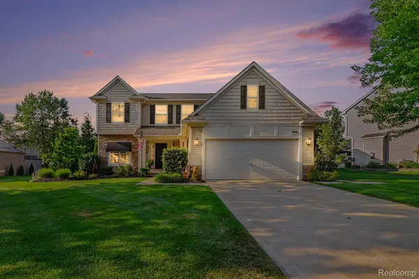 1105 Riverside Street, Milford, MI 48381