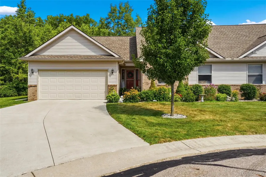 5429 Pintail Court, Burton, MI 48509 - #3