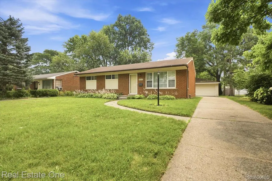 8844 Headley Drive, Sterling Heights, MI 48314 - #3