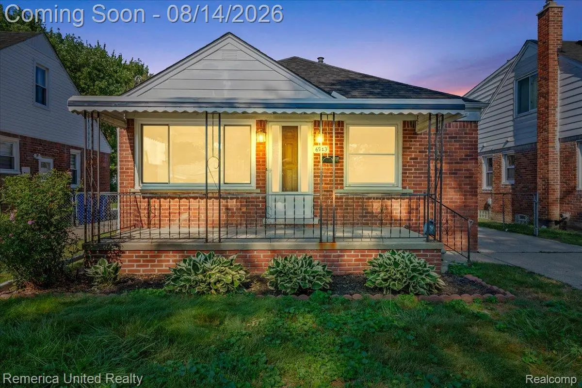 6943 Colonial Street, Dearborn Heights, MI 48127 - #1