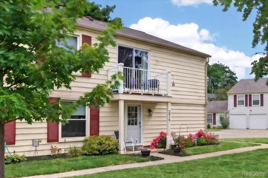 2818 Willow Court, Orion, MI 48360 - #2
