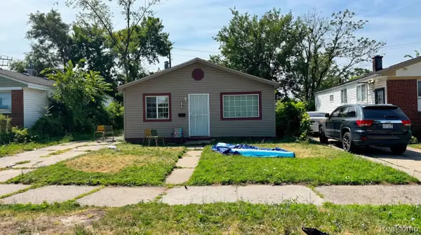 7200 Edgeton Street, Hamtramck, MI 48212