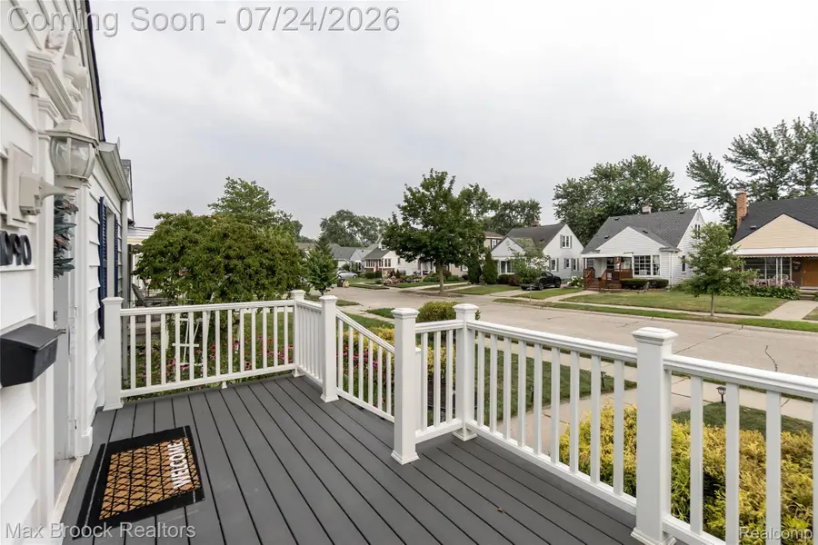1090 Cambridge Road, Berkley, MI 48072 - #2