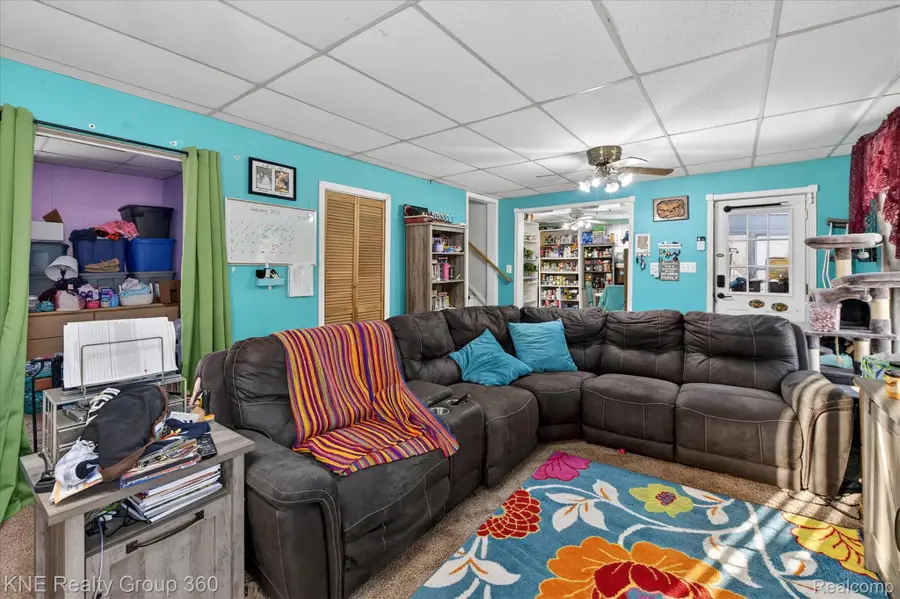 121 Livingston Street, Howell, MI 48843 - #2