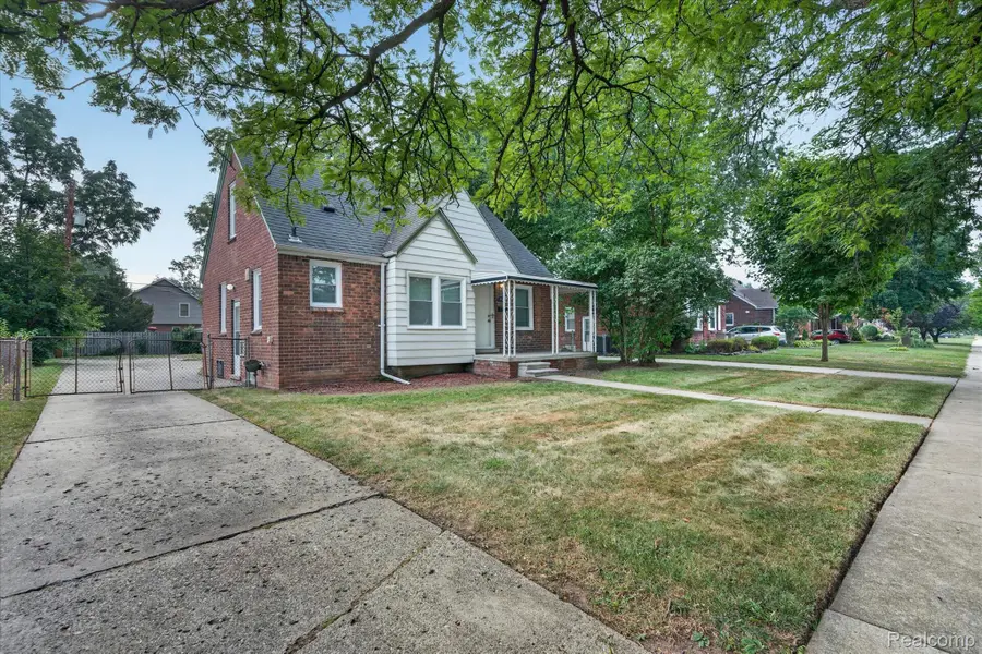 11548 Cardwell Street, Livonia, MI 48150 - #2
