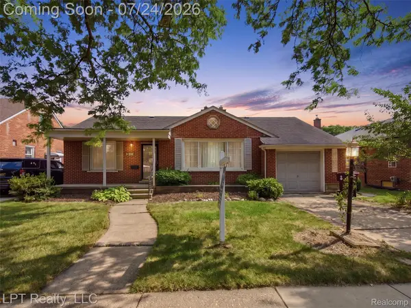8134 Sunburst, CenterLine, MI 48015