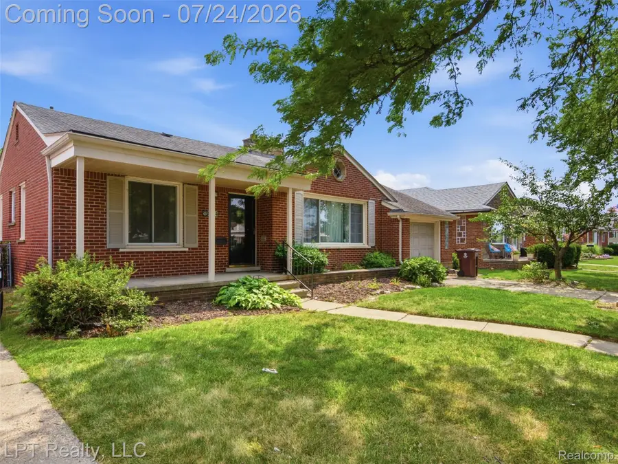 8134 Sunburst, Center Line, MI 48015 - #2